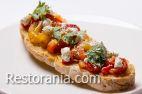 Bruschetta with roasted peppers and goat cheese Tart and bruschetta : Bruschetta with roasted peppers and goat cheese